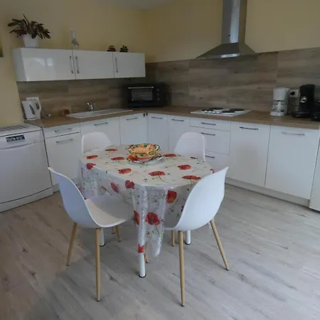 Aux Fleurs * 阿热莫